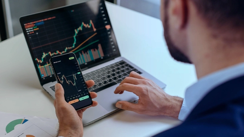 Sfär Bitrevo AI-Handelsdashboard